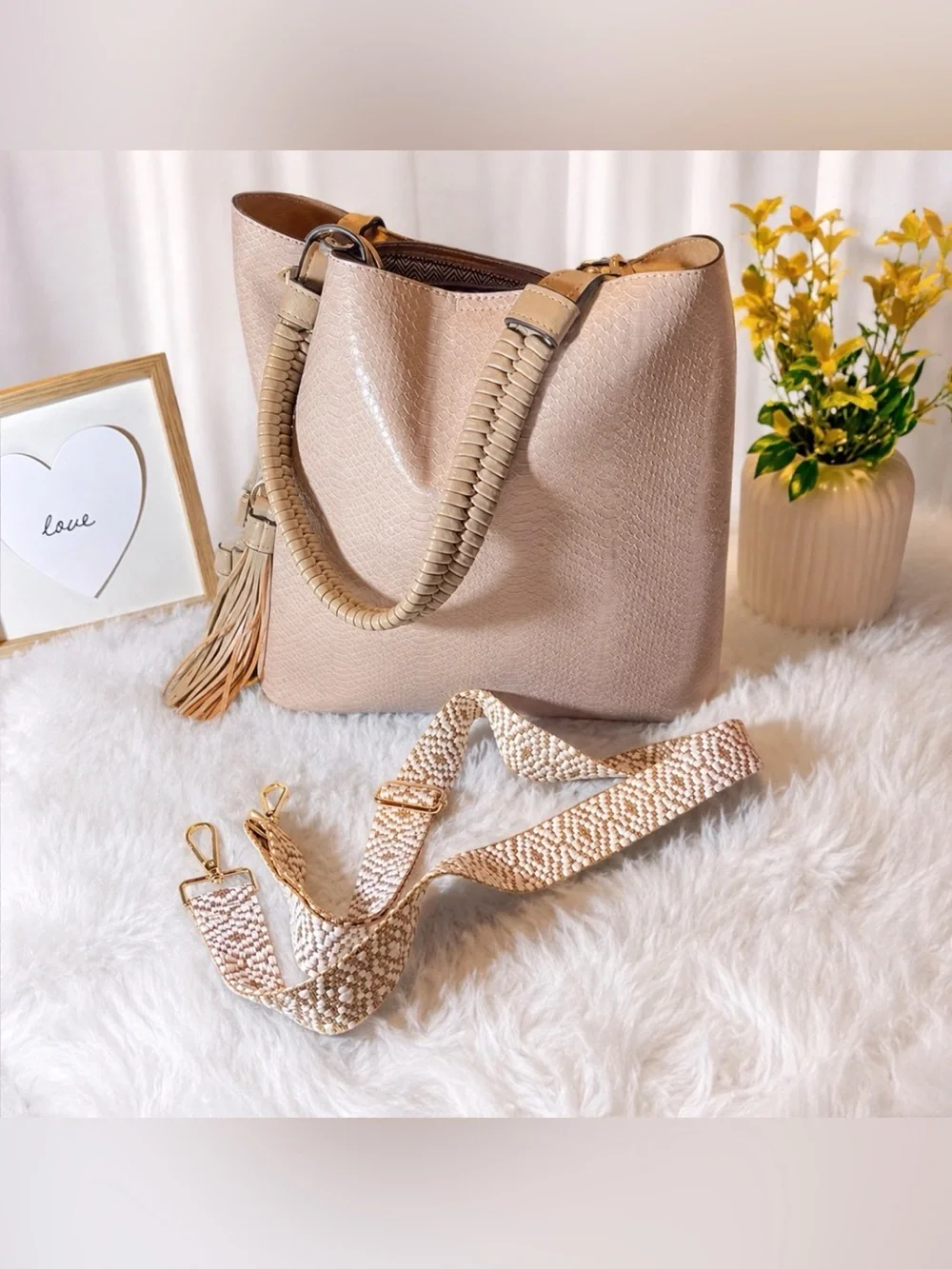 JEN & CO Olivia Hobo Bag 2 removable tassels vegan snakeskin w GUITAR STRAP EUC